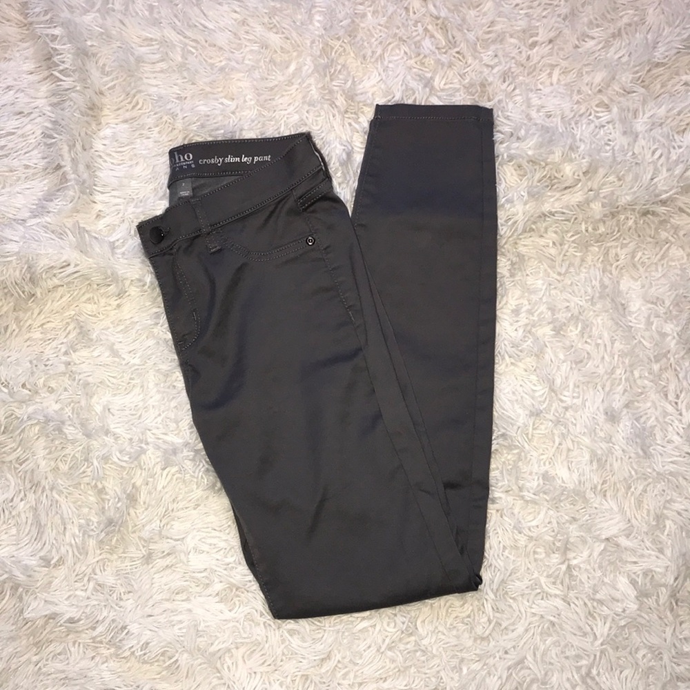 grey pants